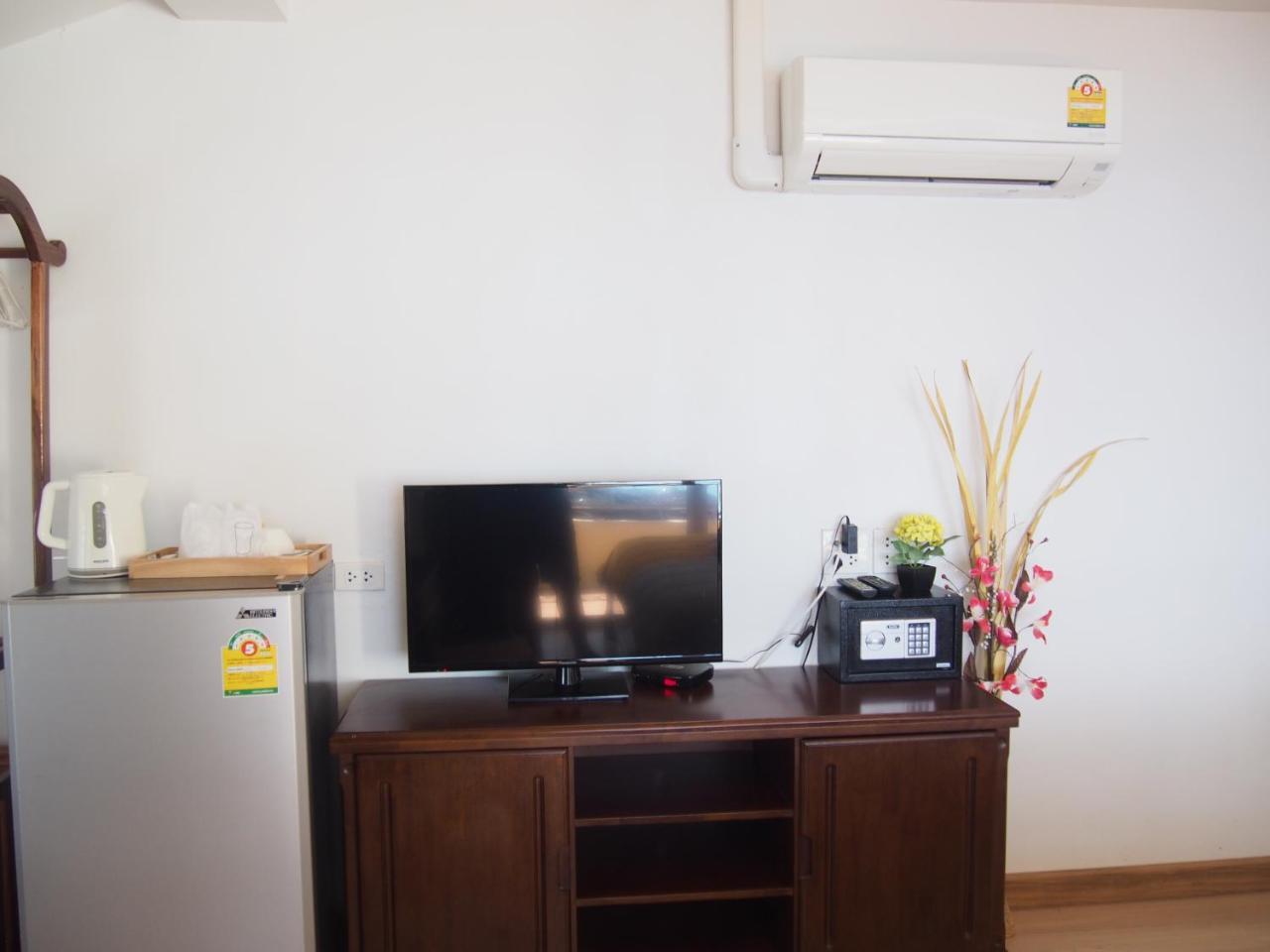 Nong Nuey Rooms Koh Samet Exterior foto